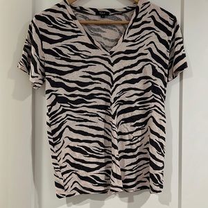 Rails Cara Ivory Tiger Stripe Tee V-neck Size S